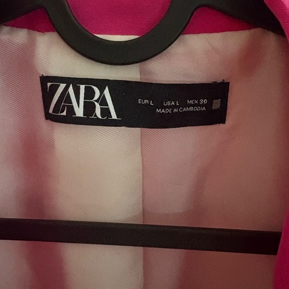 Vibrant Fuchsia Women's Oversized Blazer - Picture 4 of 6